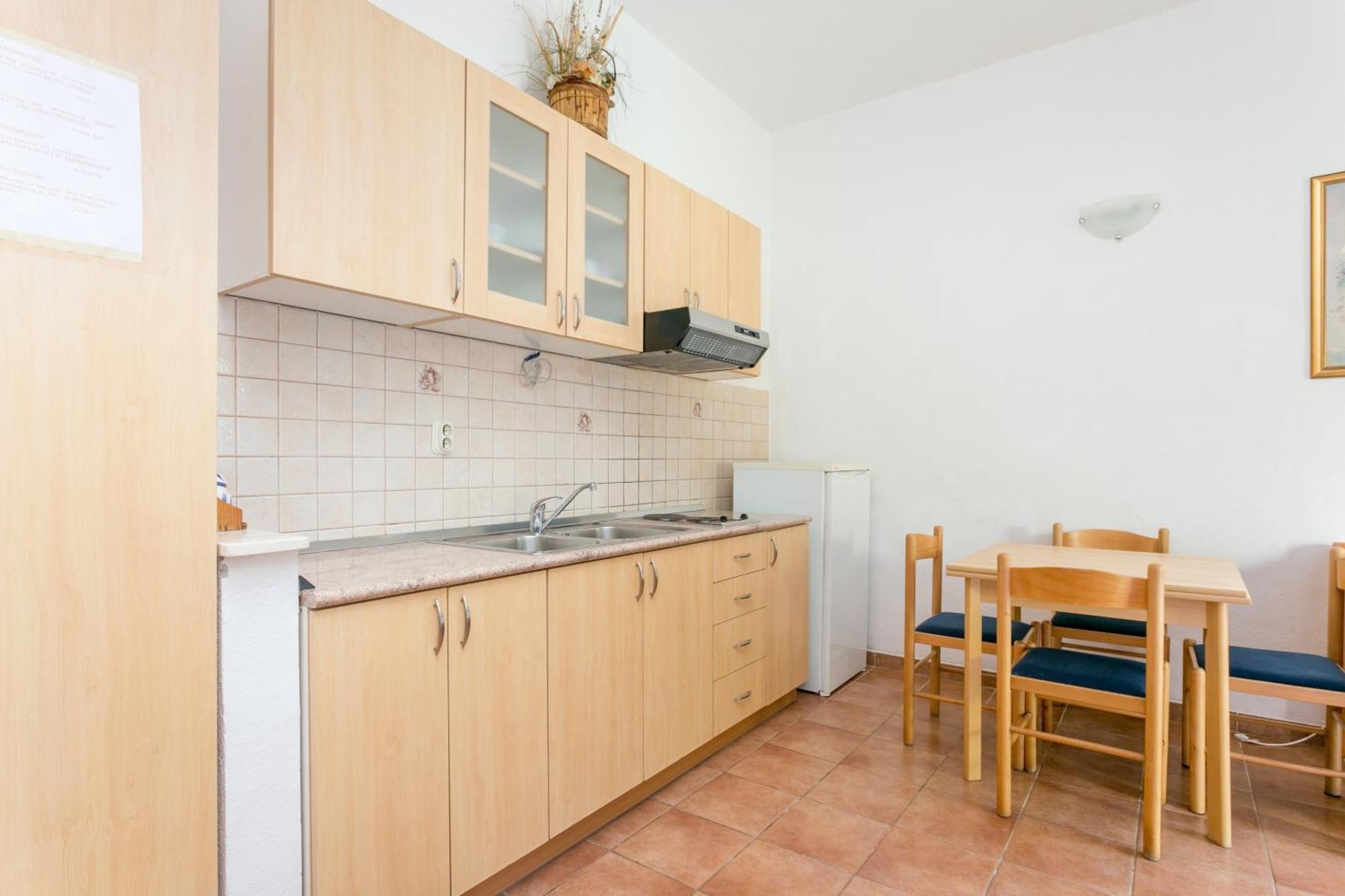 Apartments By The Sea Baska Voda, Makarska - 300 Стая снимка