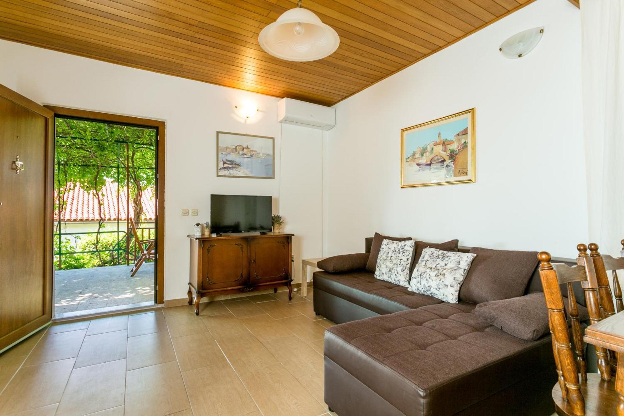 Apartments By The Sea Baska Voda, Makarska - 300 Екстериор снимка